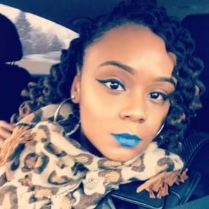 Meet your Posher, Sabrina